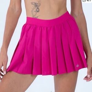 ALO Yoga Women's Magenta Crush Varsity Tennis Skirt - S